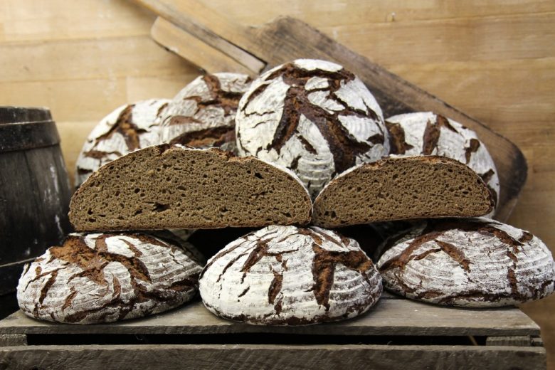 Dinkel-Roggenbrot ohne Hefe – HOMEBAKING BLOG