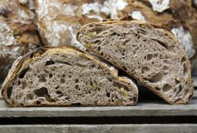 Walnut Loaf with Ruchmehl