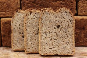 Wholegrain Spelt Bread with Sunflower Seeds