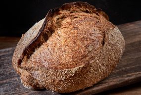 Ruchbrot mit Körnermischung