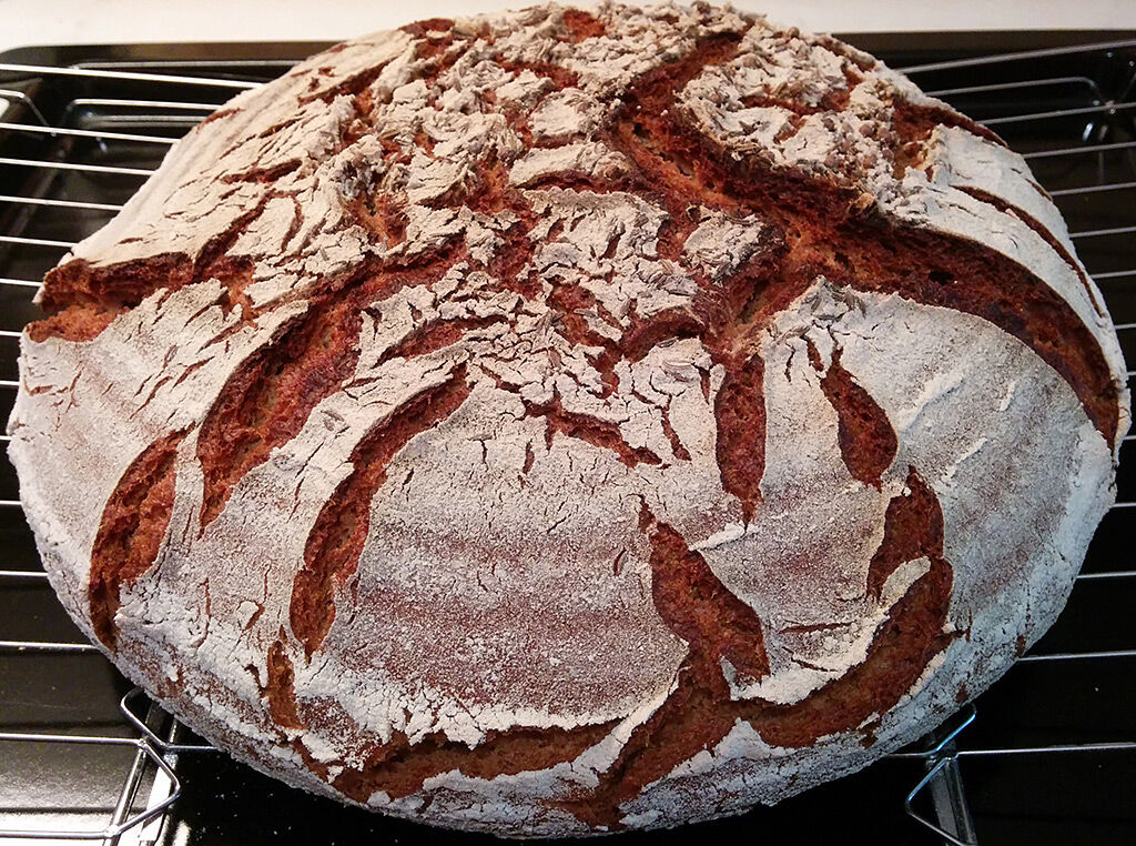 Bauernbrot mit Gewürzkruste - HOMEBAKING BLOG - The Art of Baking